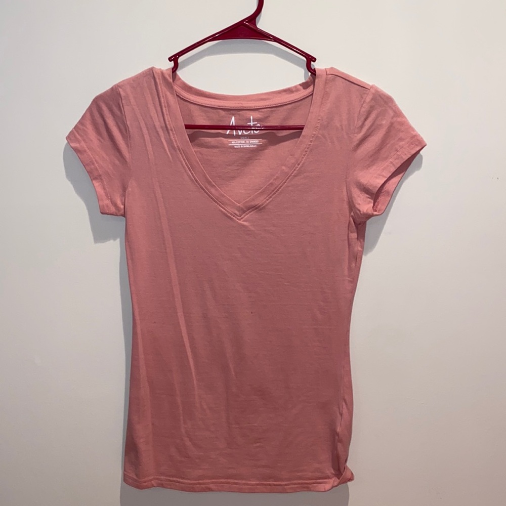 NWOT Aveto V-neck Salmon Tee